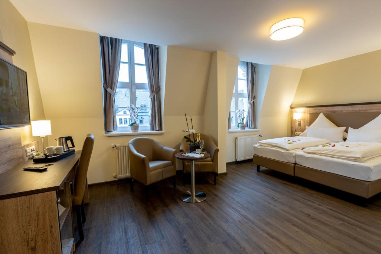 Hotel Ratskeller Schwarzenberg Шварценберг Екстер'єр фото